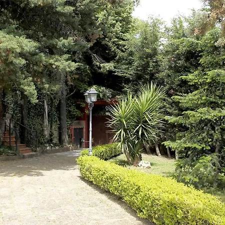 Vallelunga Villa *